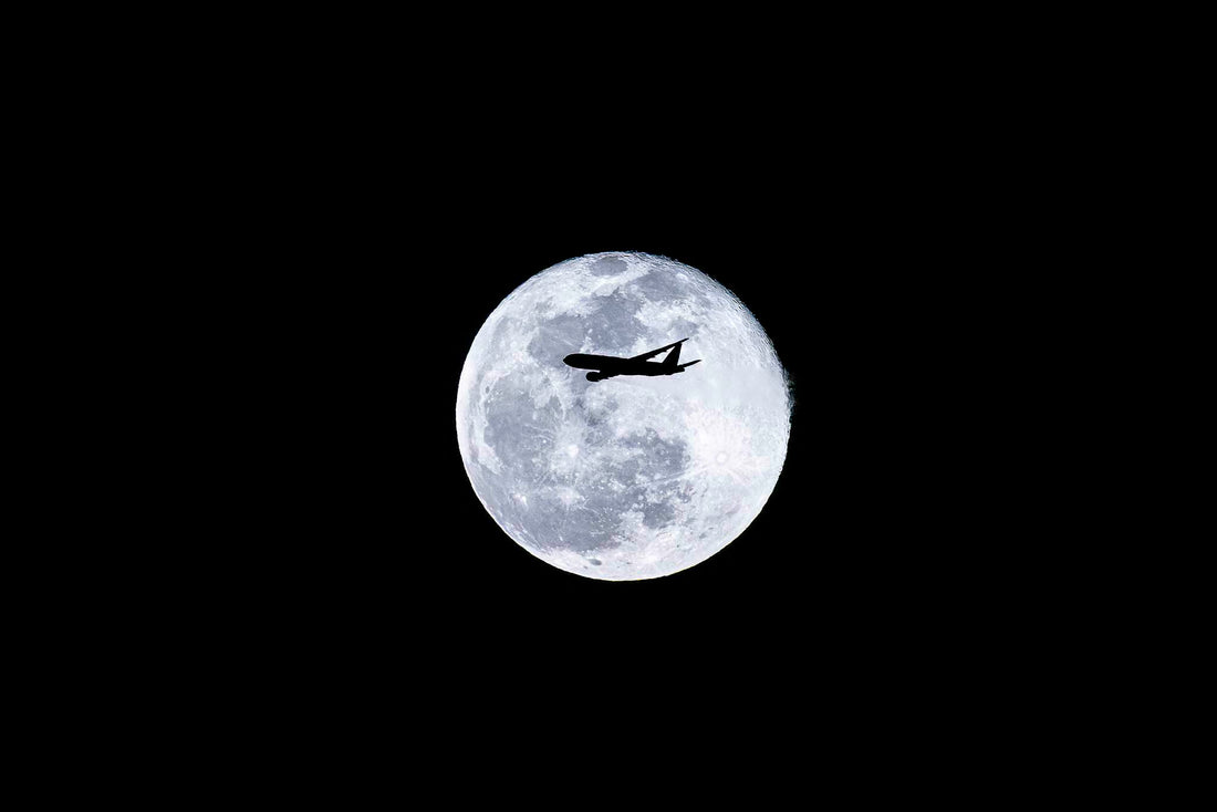 Plane × Moon hijiri
