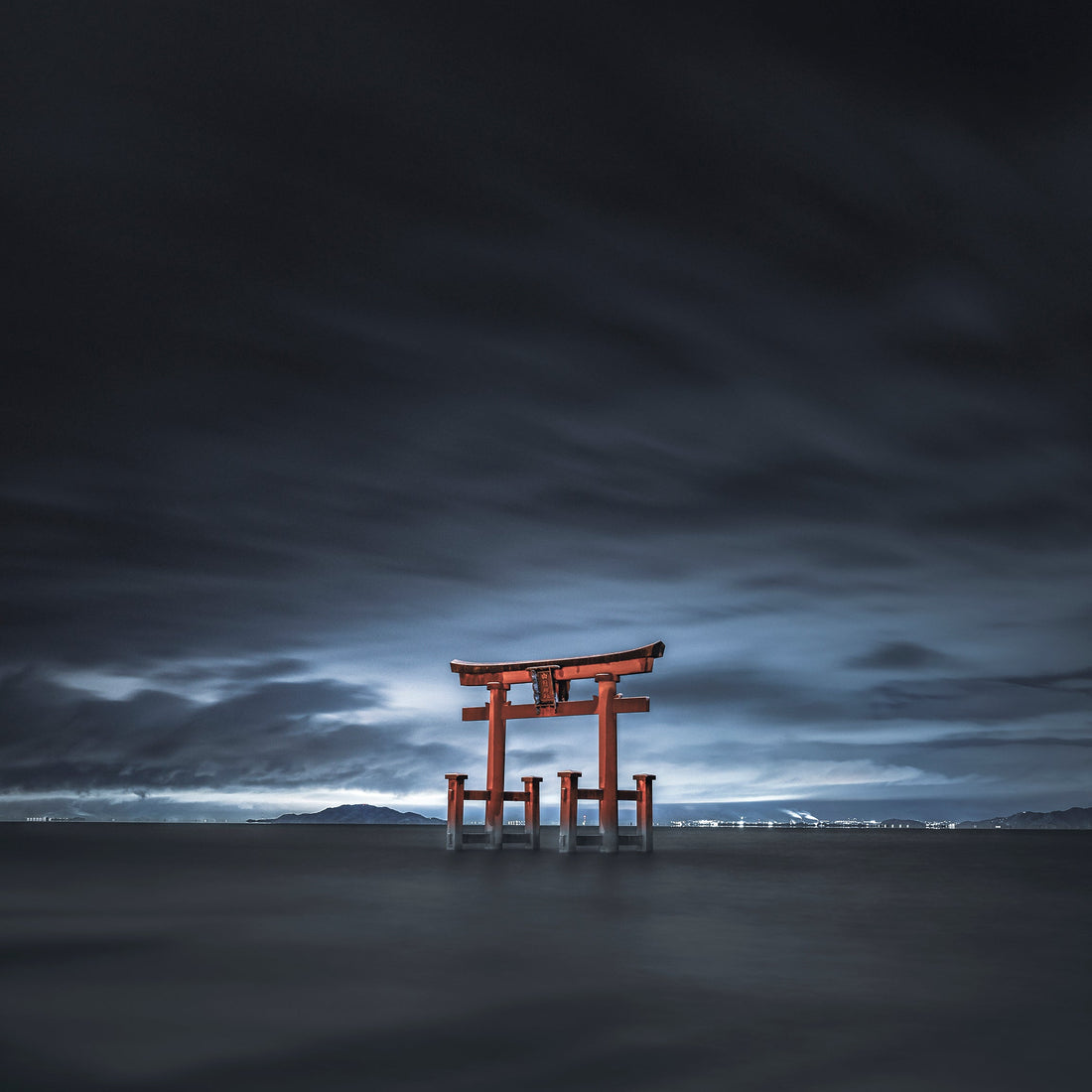 冠雪の朱影。 (滋賀県高島市