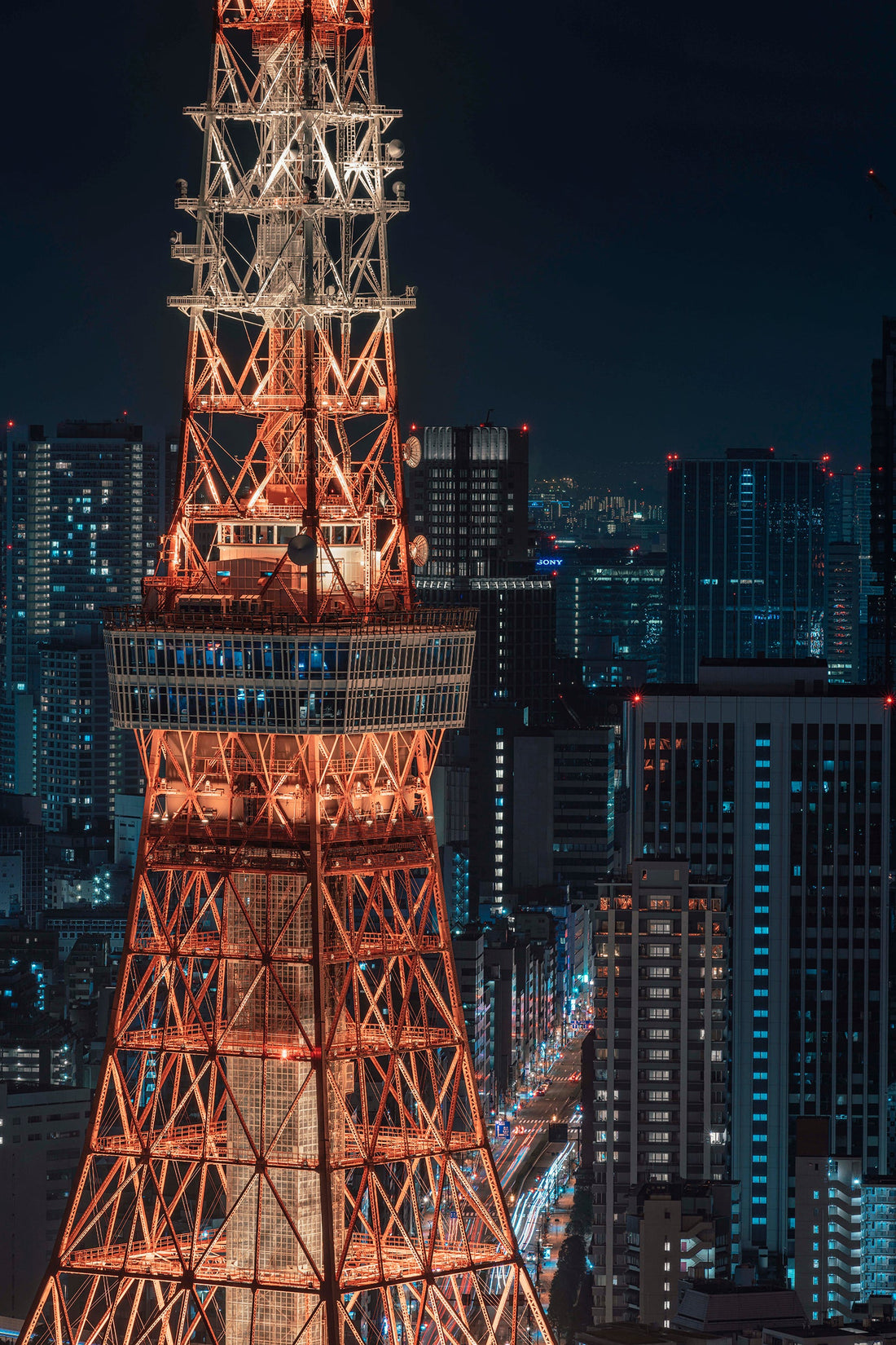 The light lit Ryo Onodera